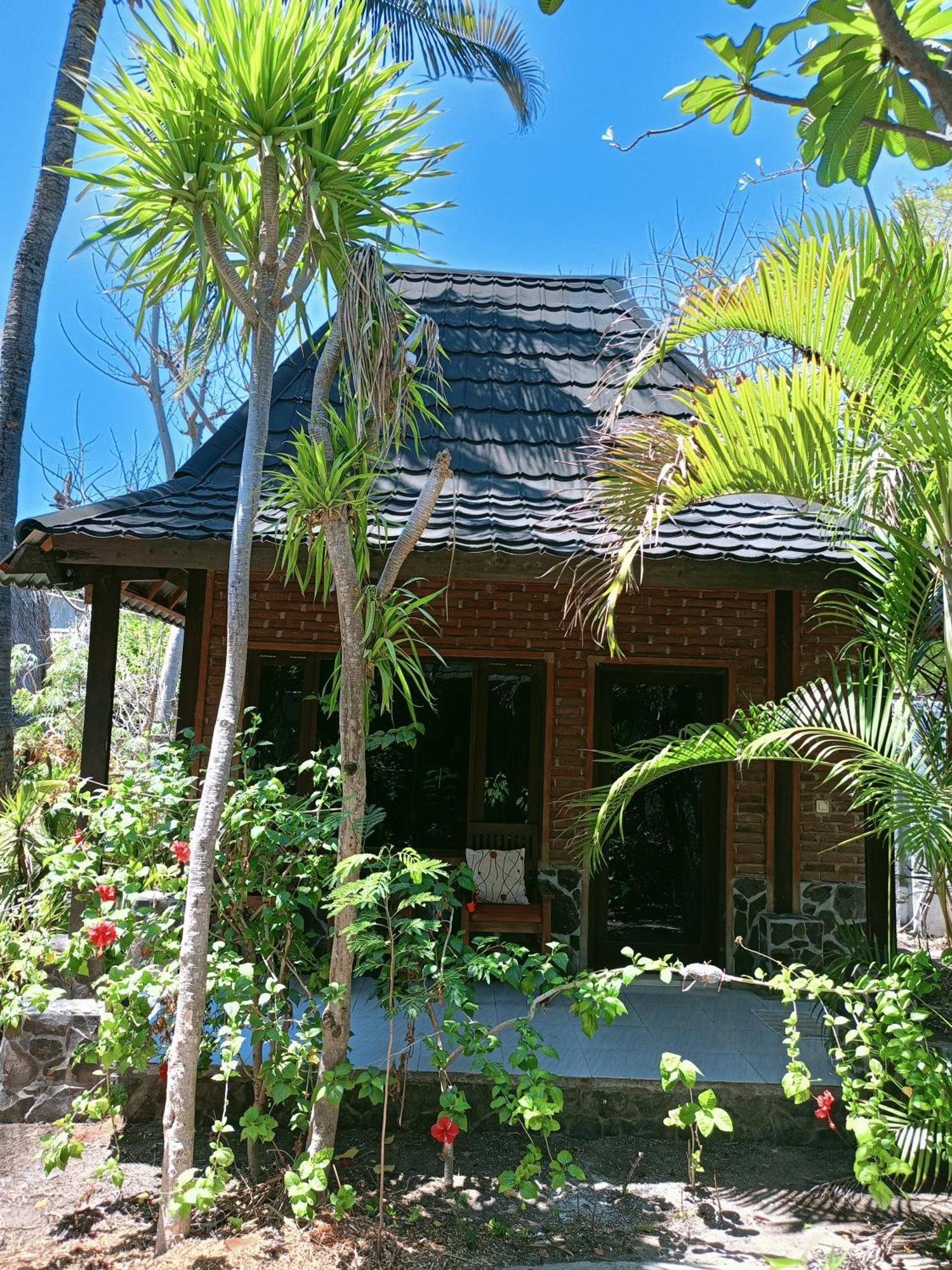 Отель Gili Hideaway Гили Траванган Экстерьер фото