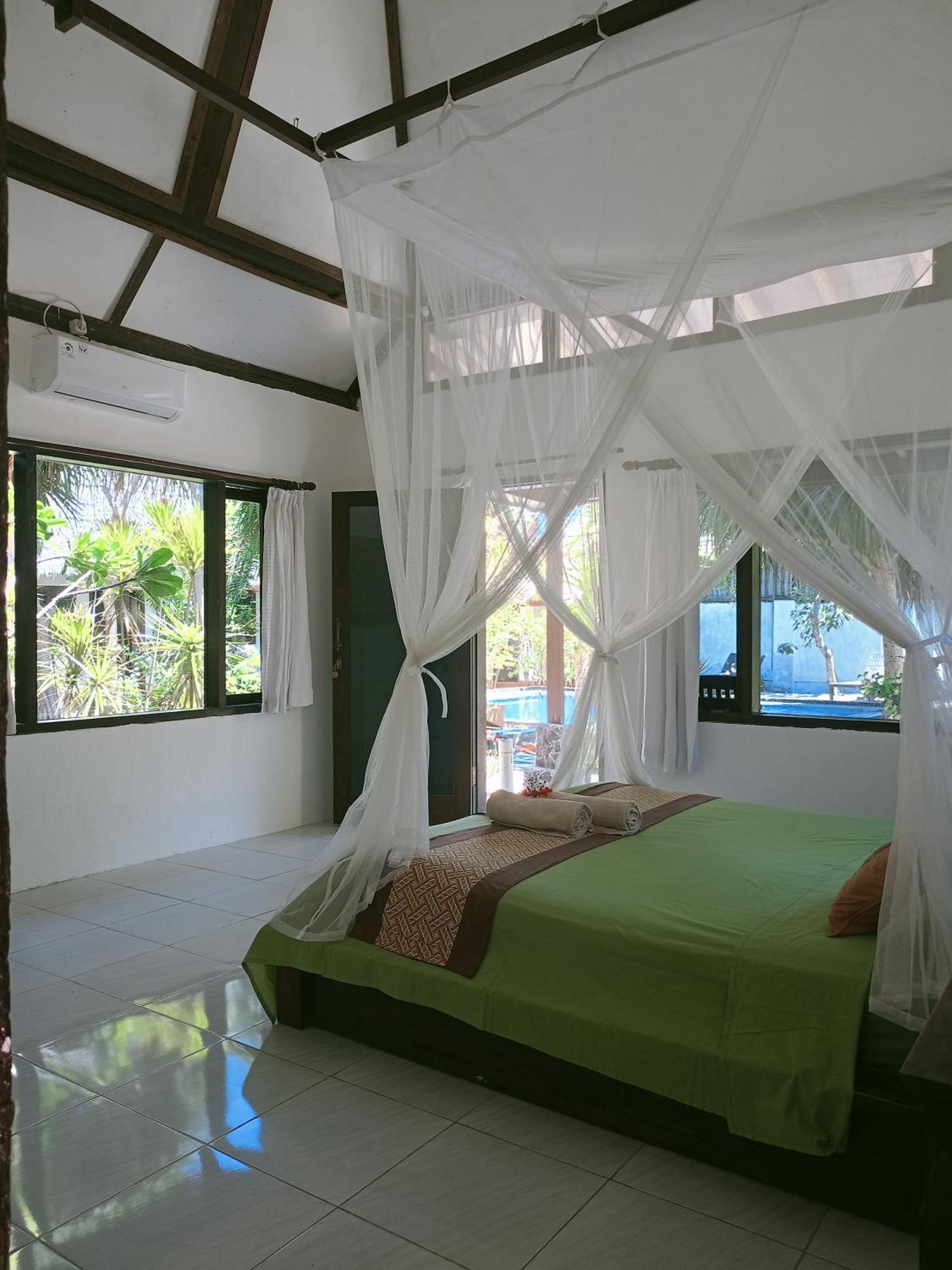 Отель Gili Hideaway Гили Траванган Экстерьер фото