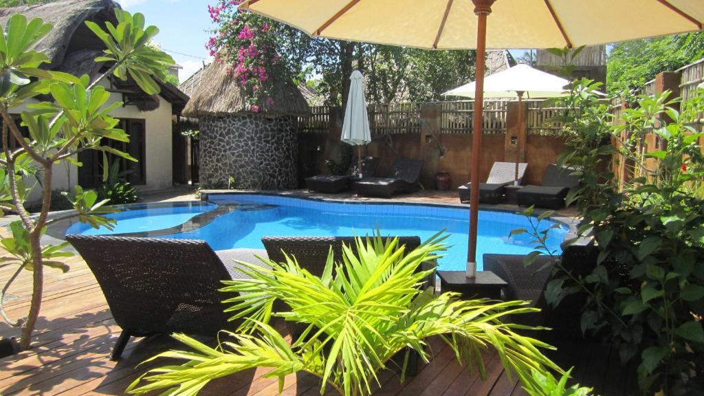 Отель Gili Hideaway Гили Траванган Экстерьер фото